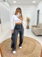calça pantalona couro