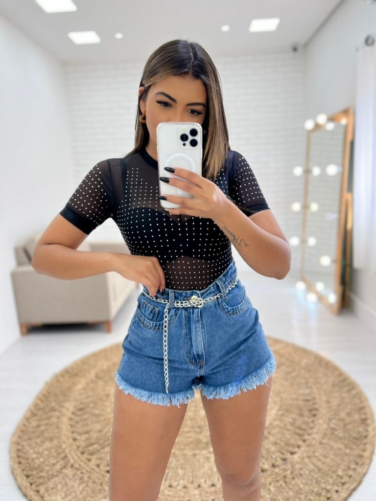 short jeans com cinto basic hyo short jeans com cinto basic hyo