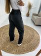 calça pantalona couro