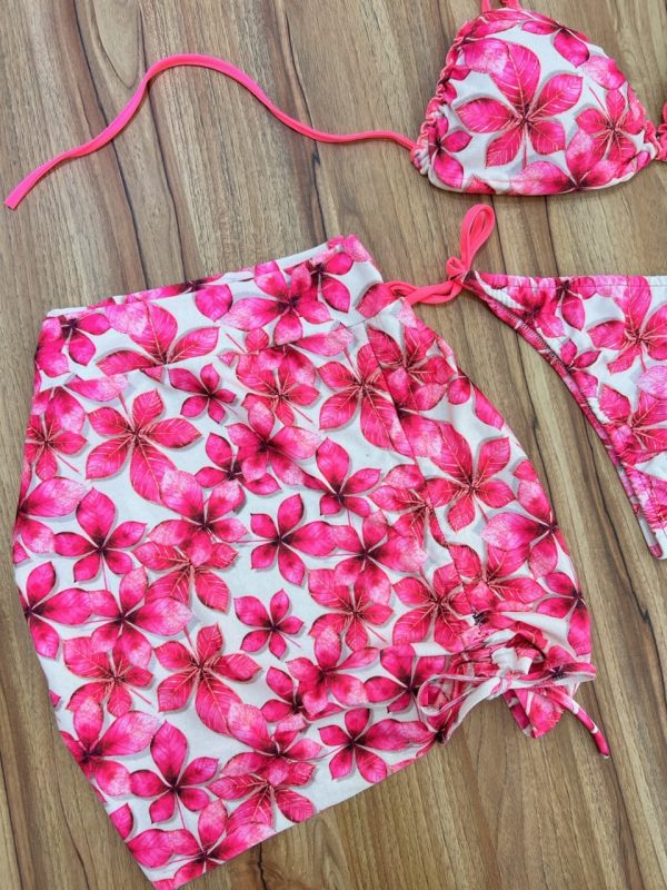 conjunto triquini floral rosa conjunto triquini floral rosa