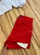 short jeans vermelho